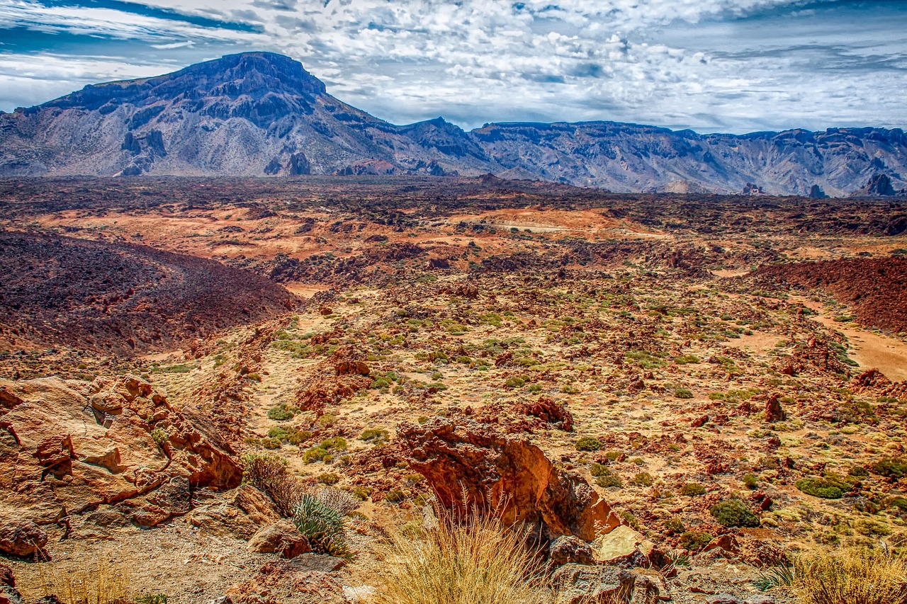 When the Trail Turns to Glass: Hiking Across Obsidian and Lava Flows